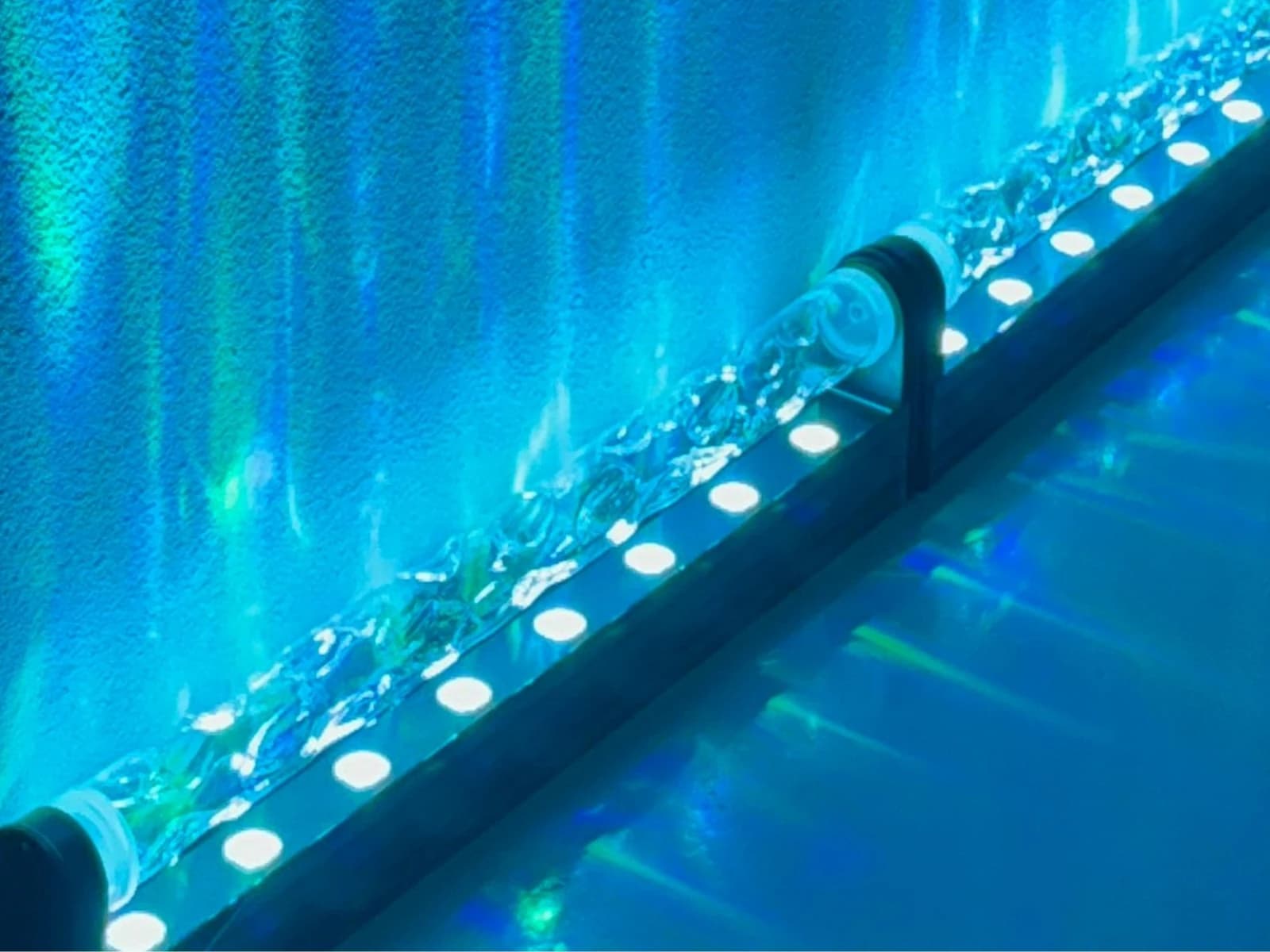 YY-SWD-008 Lens-Bar Linear Water-Wash Light application view