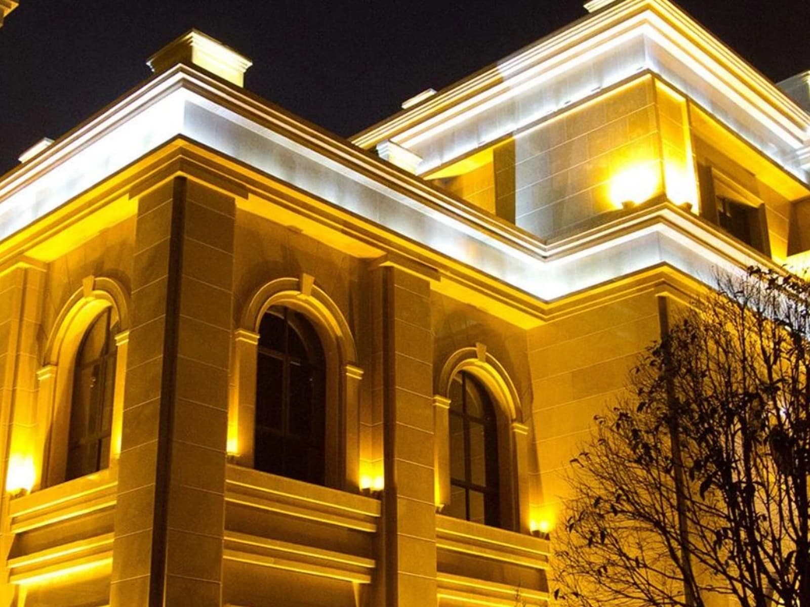 YY-TGD-CX230 Square Architectural Projector application view